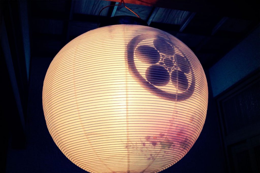 初盆(新盆)に飾る盆提灯の選び方