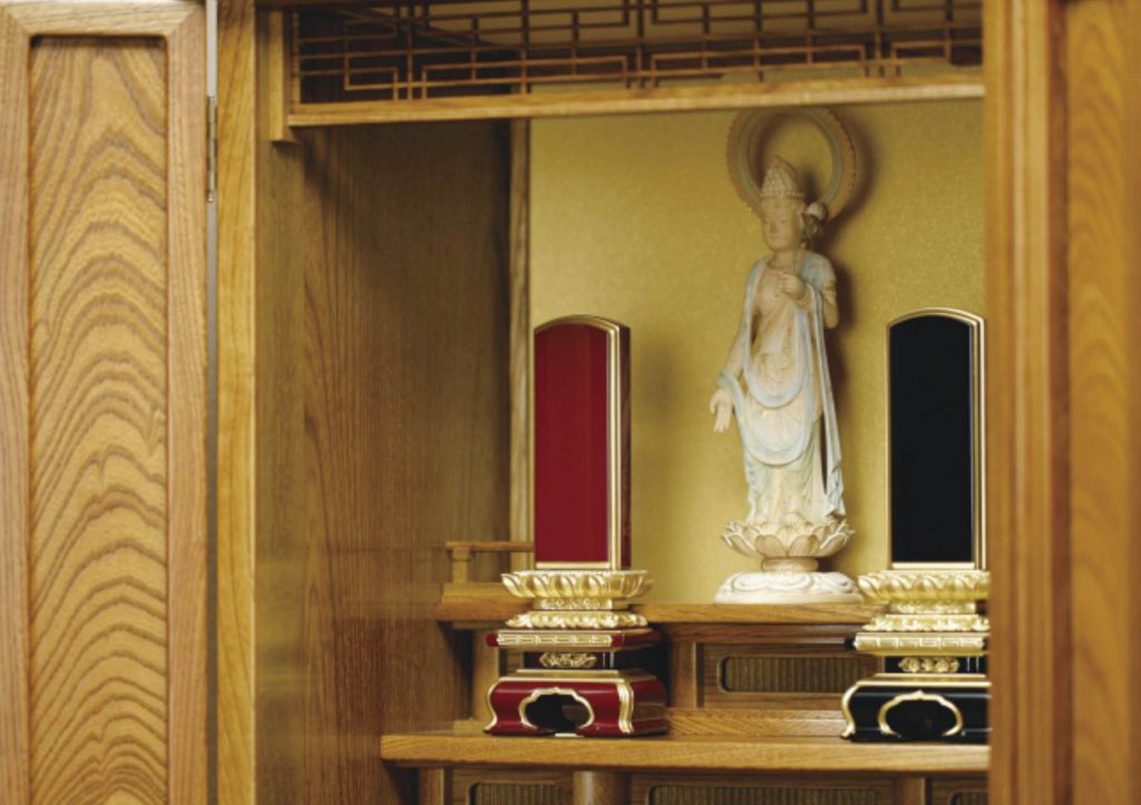 位牌の置き方【正しく仏壇に配置するには?】