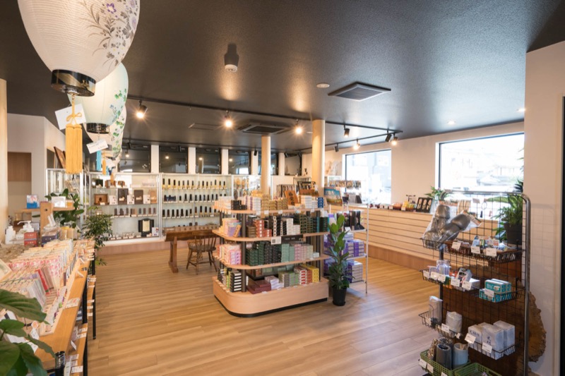 store-display-01.jpg
